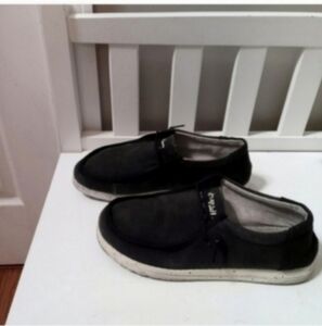 Hey Dude Black Women's Slip-On Loafers 10 *Insoles Stained Have Been Cleaned